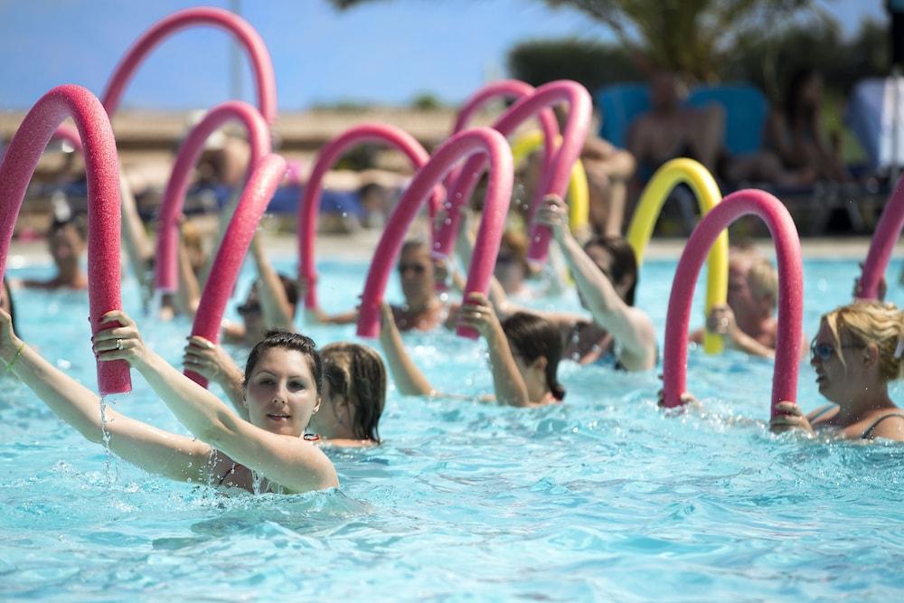 Mareblue Beach Ájos Spyrídon Eksteriør bilde