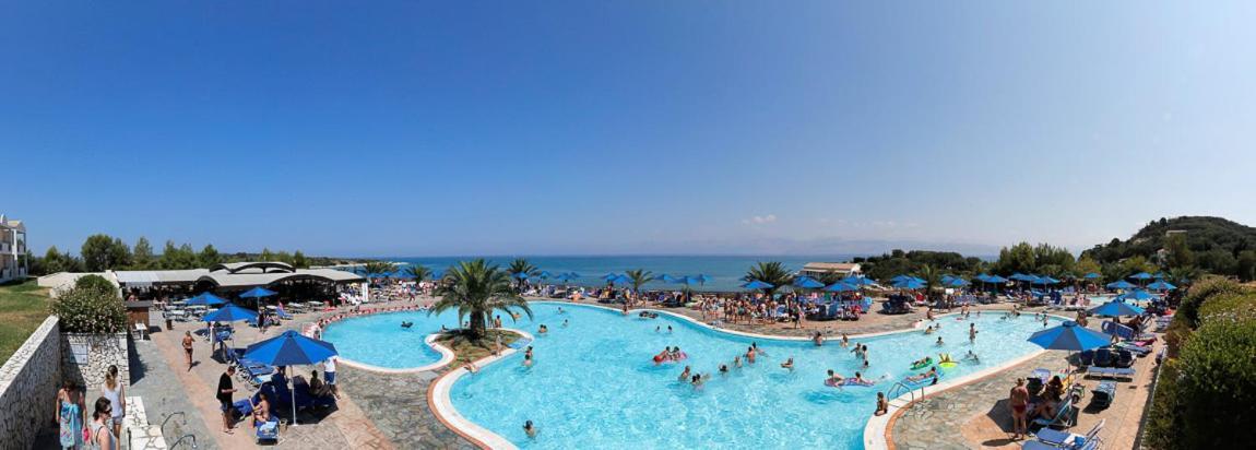 Mareblue Beach Ájos Spyrídon Eksteriør bilde